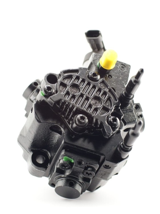 Pompa wtryskowa CR 0445010140 BOSCH OPEL RENAULT NISSAN